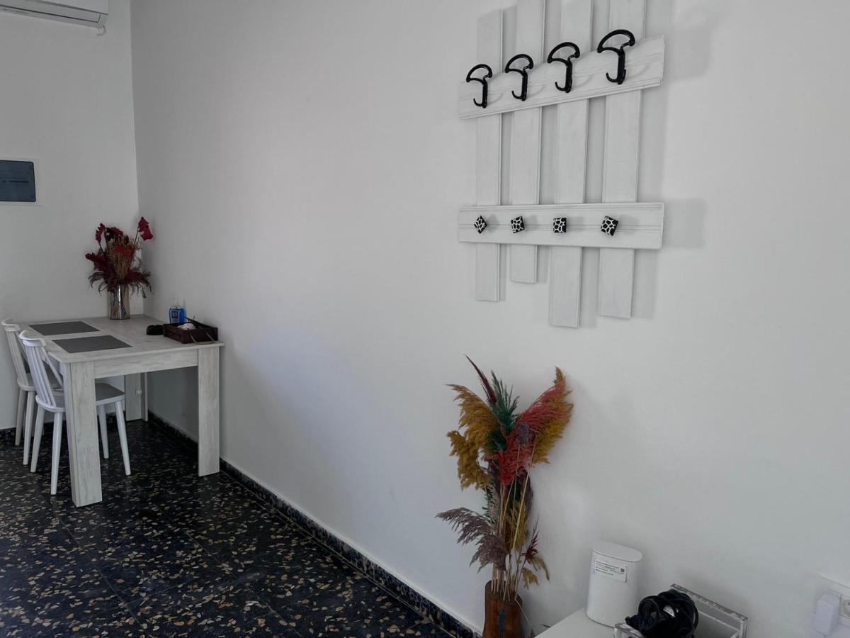 Suite Diminutif L Αδάμας Εξωτερικό φωτογραφία