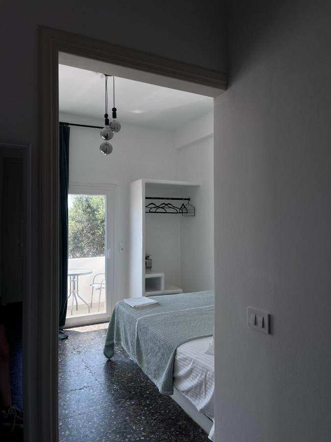 Suite Diminutif L Αδάμας Εξωτερικό φωτογραφία
